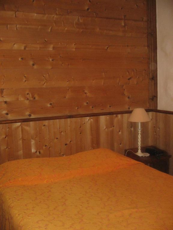 Le Relais De L'Abbaye Ξενοδοχείο Tournus Δωμάτιο φωτογραφία