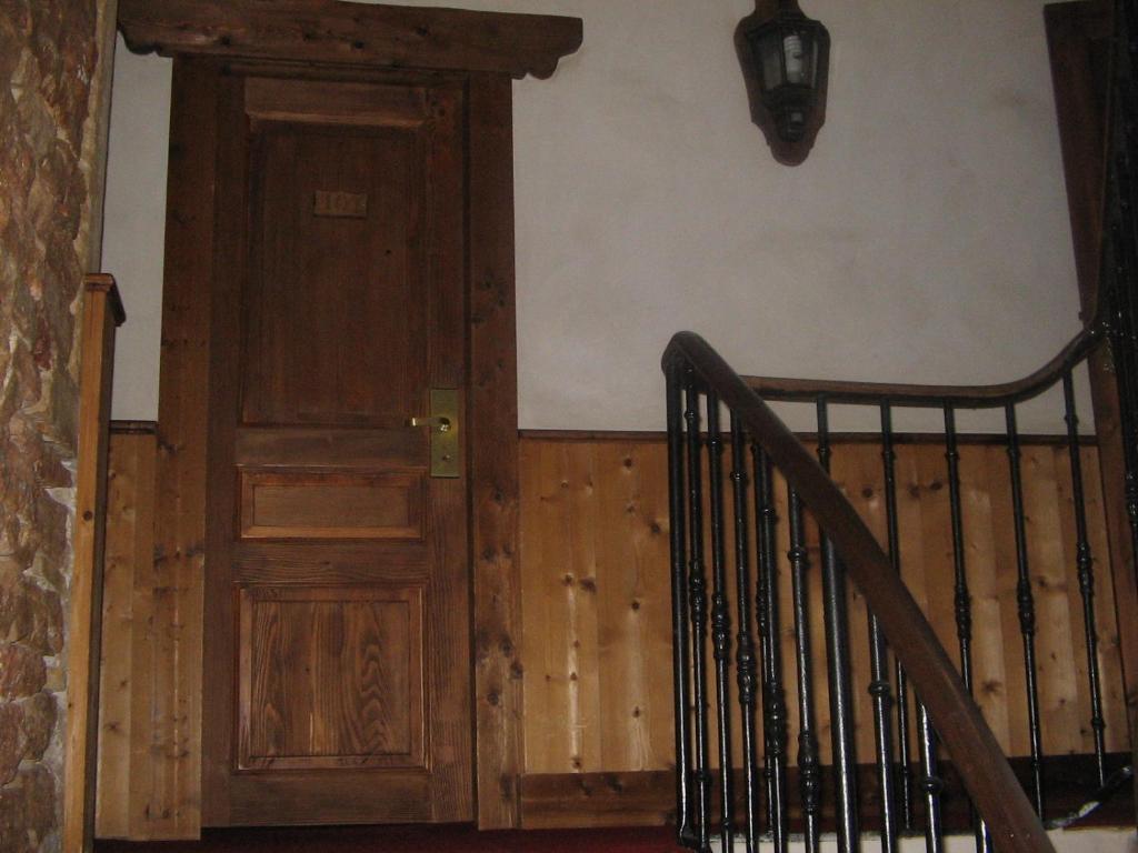 Le Relais De L'Abbaye Ξενοδοχείο Tournus Εξωτερικό φωτογραφία